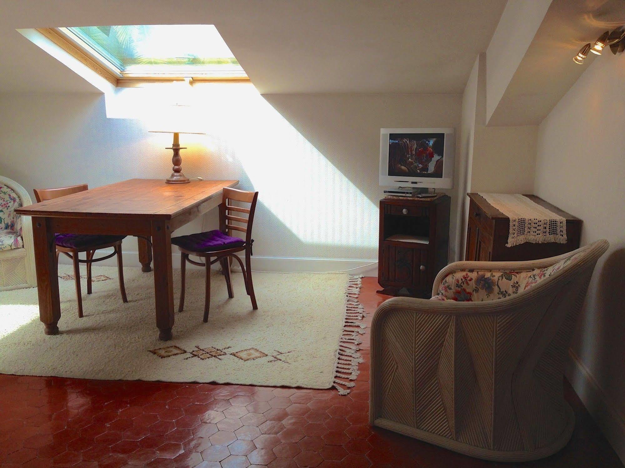 Résidence La Villa Léonie Niza Exterior foto